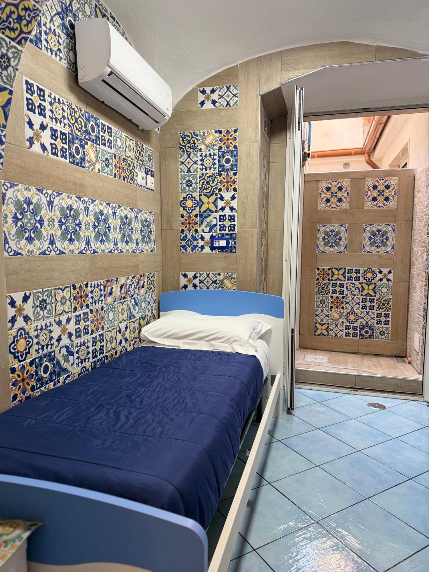 San Nicola Suite & Mini Apartment Sorrento Buitenkant foto